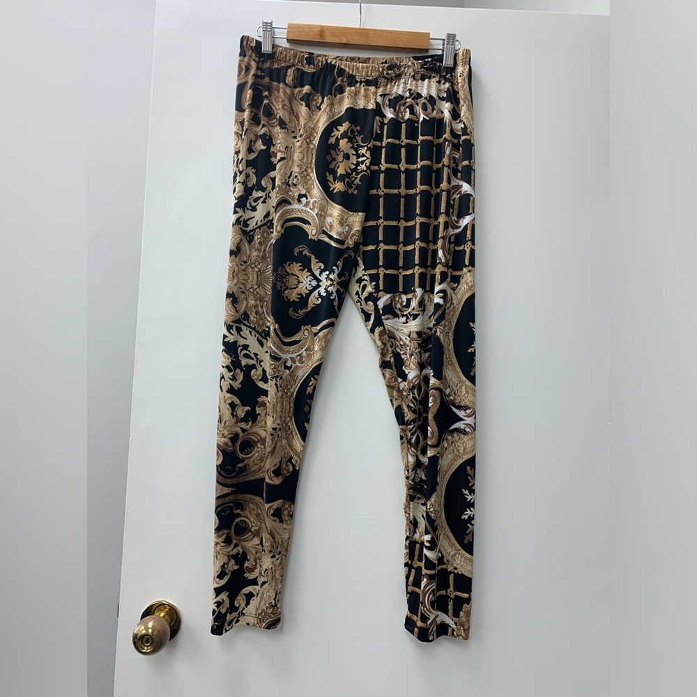 Gold and black leggings size 1x